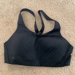 Black sports bra size 36c